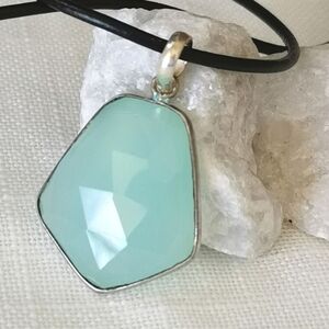 Faceted aqua chalcedony gemstone pendant necklace 🆕